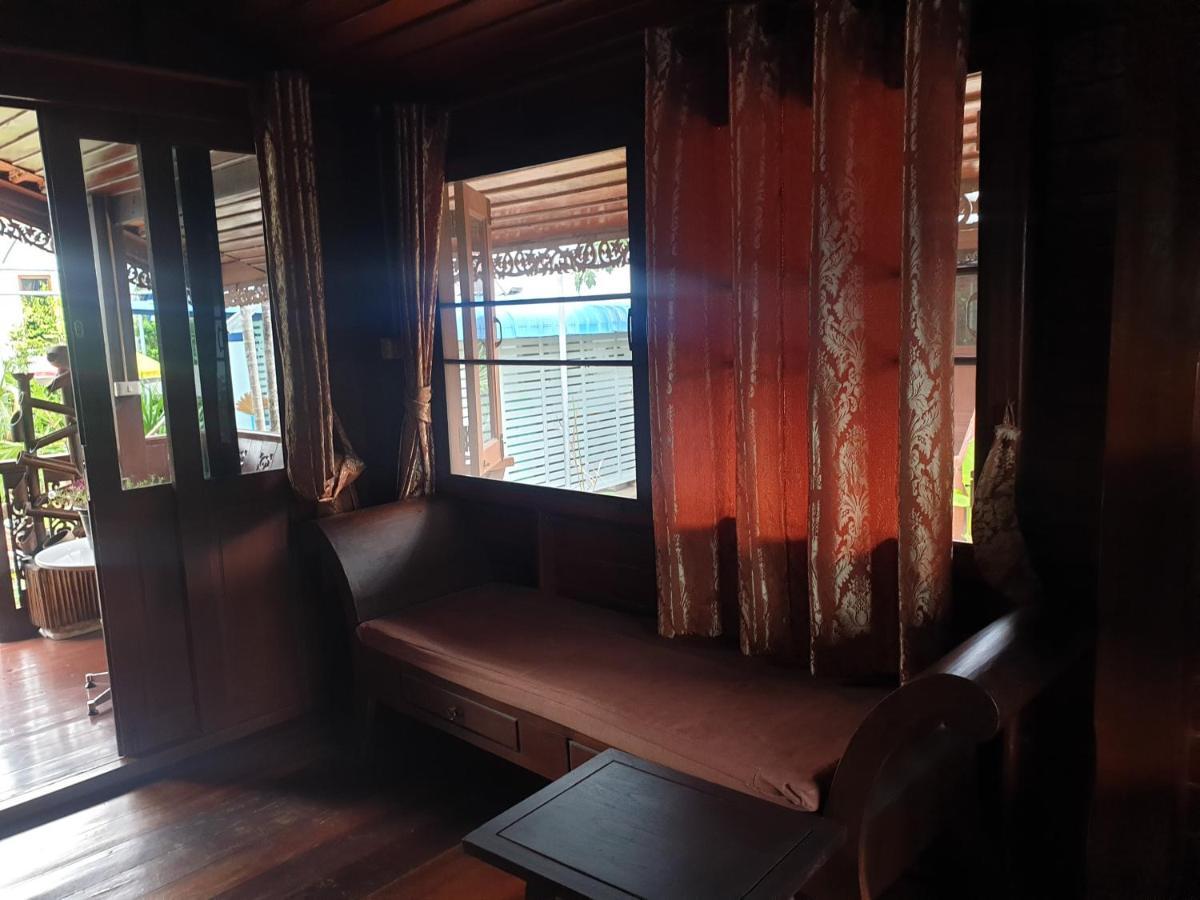 Thai Authentic Wooden House At Kata المظهر الخارجي الصورة